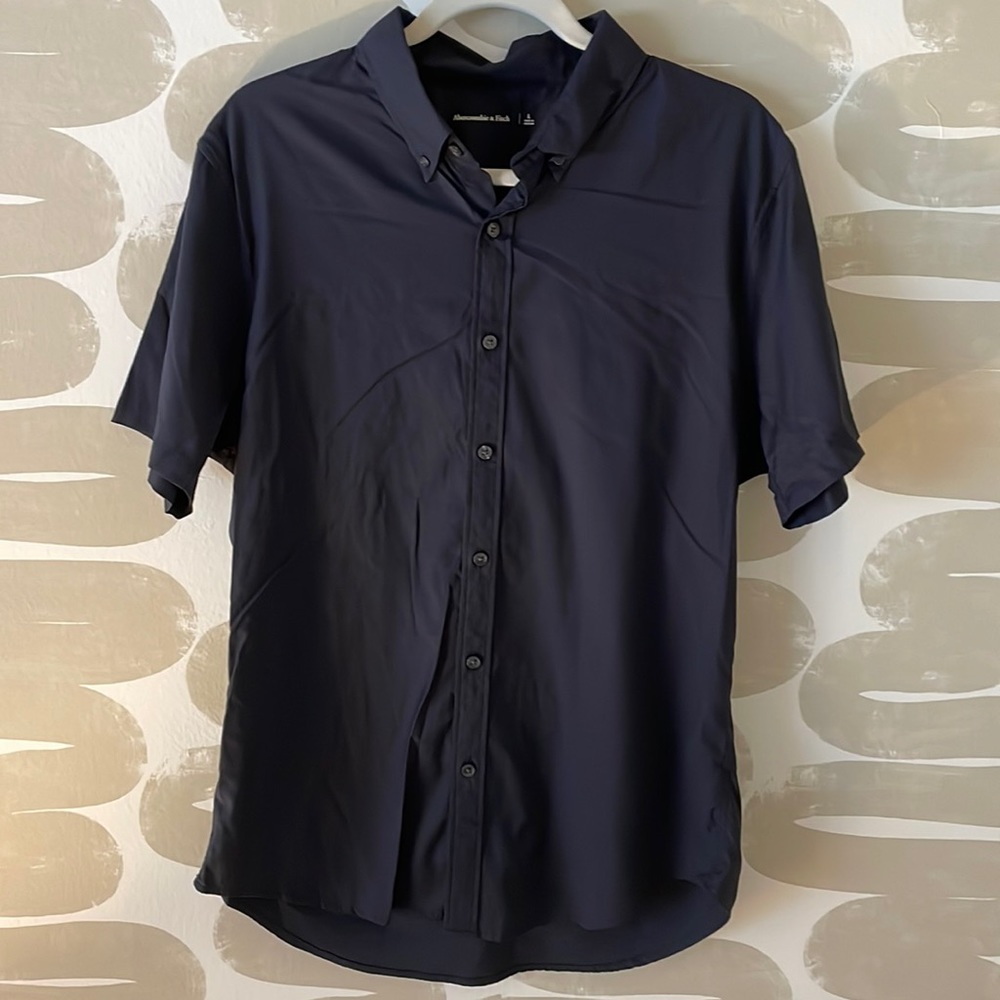 Short sleeve button up shirt